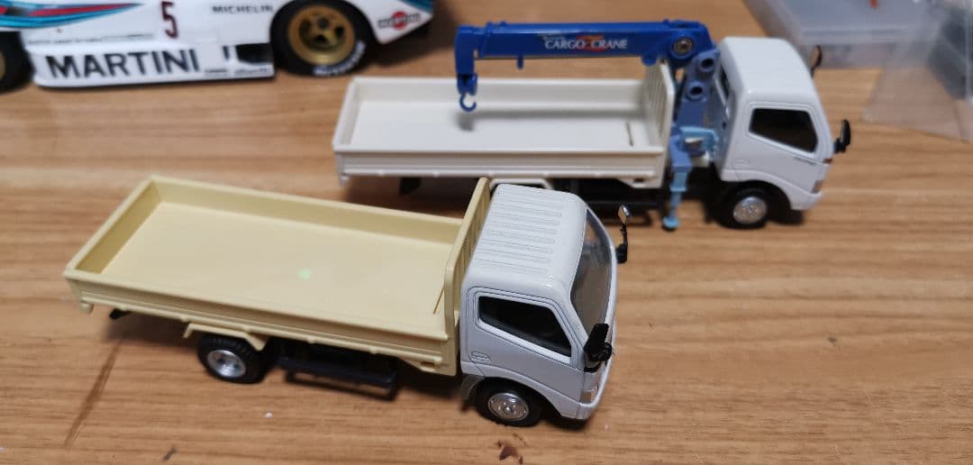 エムテック1/43 日野デュトロ・タダノカーゴクレーン車&トヨタ・ダイナ