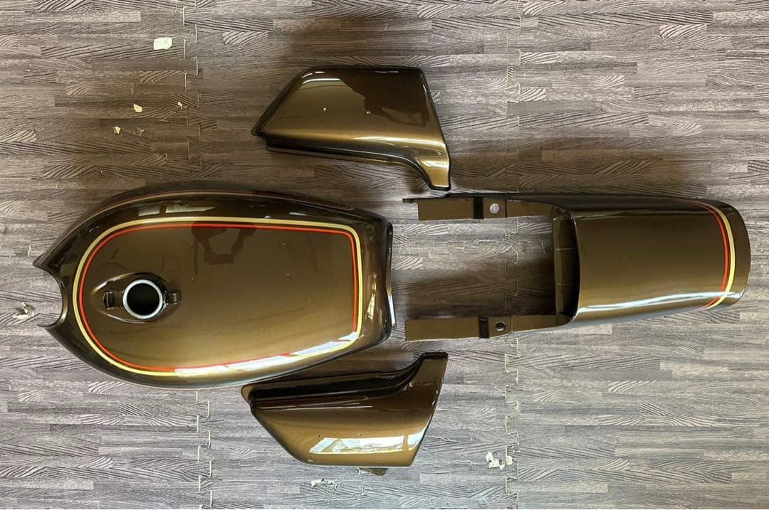 カワサキ　KZ900 Z750A4 外装セット　タンク　ダイヤモンド・ブラウン