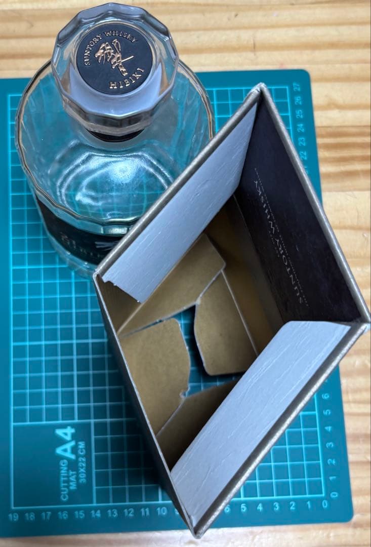 Hibiki 21年 Old Suntory Whisky 空き箱、空き瓶