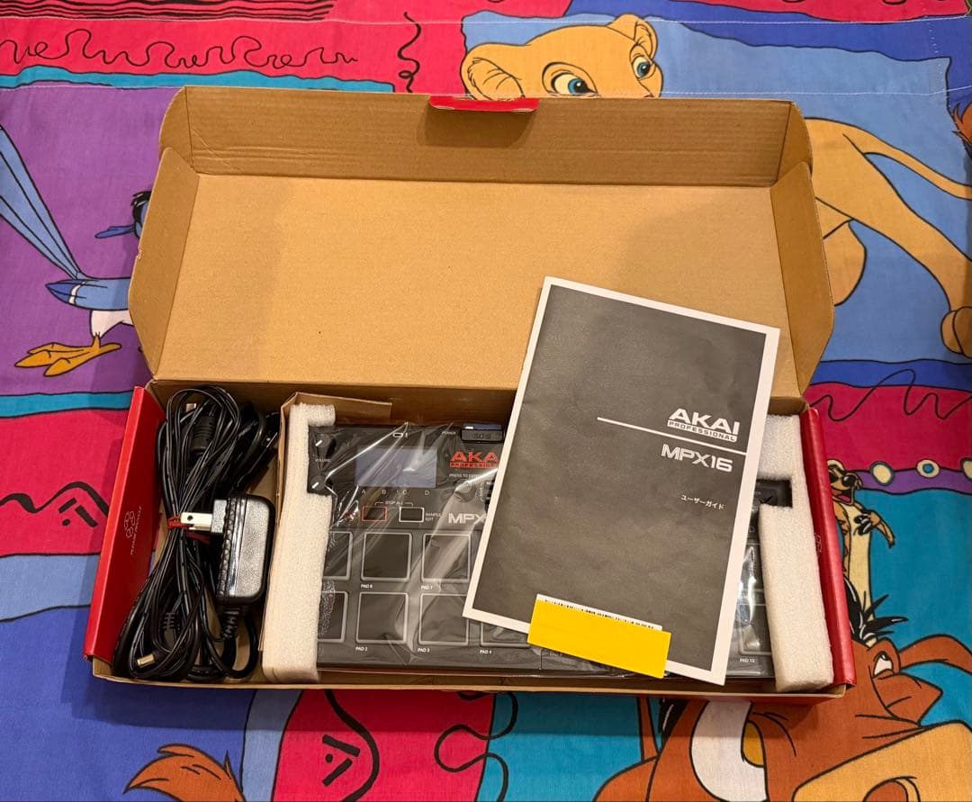 AKAI MPX16 サンプラー