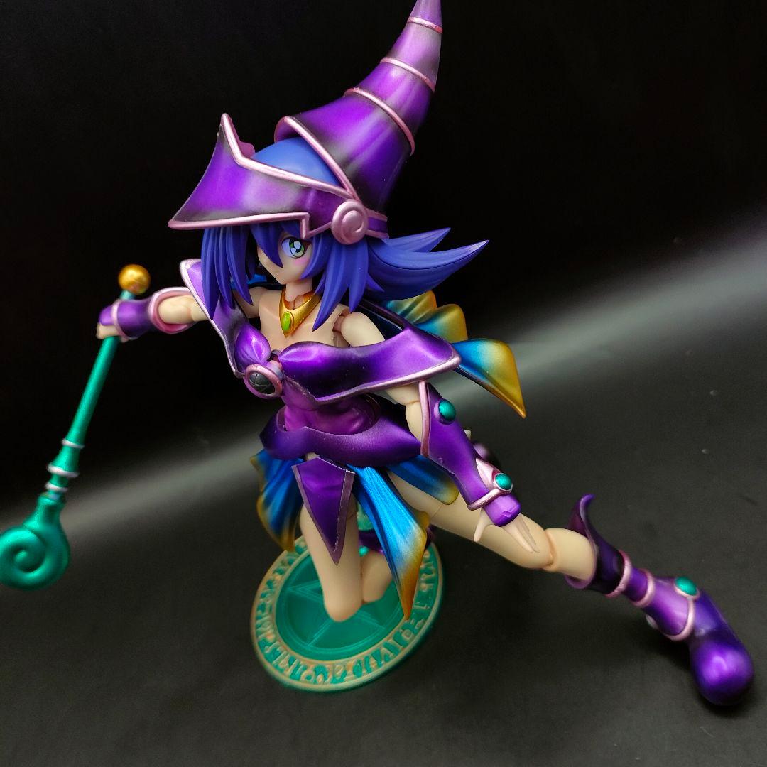 ブラック・マジシャン・ガール　クロスフレーム　遊戯王　初期師匠