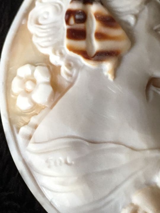 シェル三層カメオSOL チロ・ソルヴィーノ作ルース