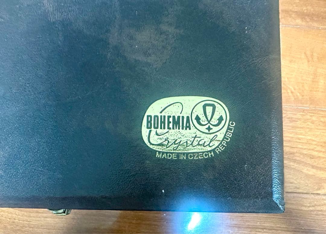 【新品・未使用】BOHEMIAガラス 花瓶 木製ボックス付き