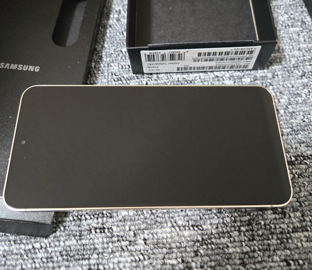 未使用品 Galaxy S24 SC-51E イエロー simフリー　国内