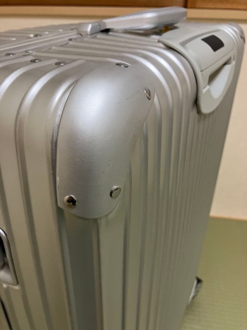 週末限定値下げ‼️廃盤　RIMOWA リモワ トパーズ 98L シルバー正規品