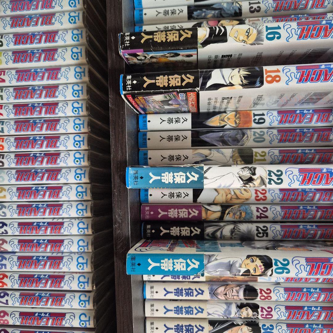 BLEACH74巻➕フリーブック➕BURN THE WITCH 初版、帯付き多数