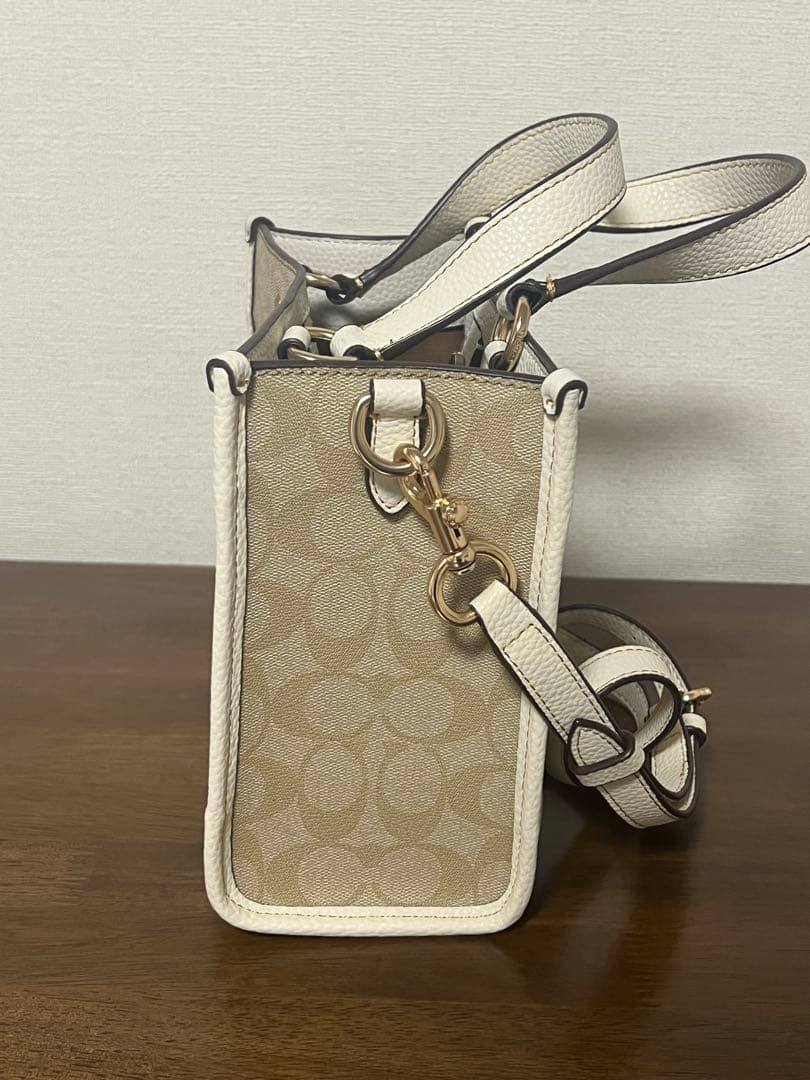 COACH トラ刺繍 ショルダーバッグ