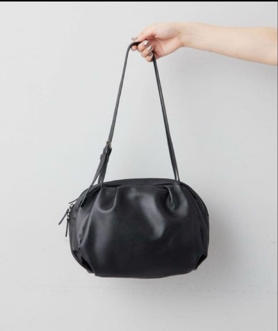 イヤパピヨネ　コロンボストンバッグ