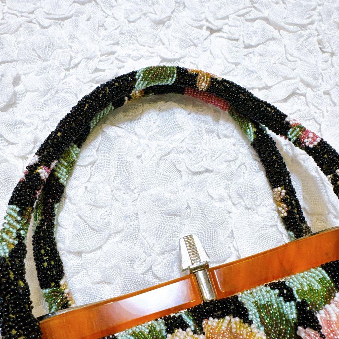 手刺繍　ガラスビーズバック　パーティバック　がま口　花柄