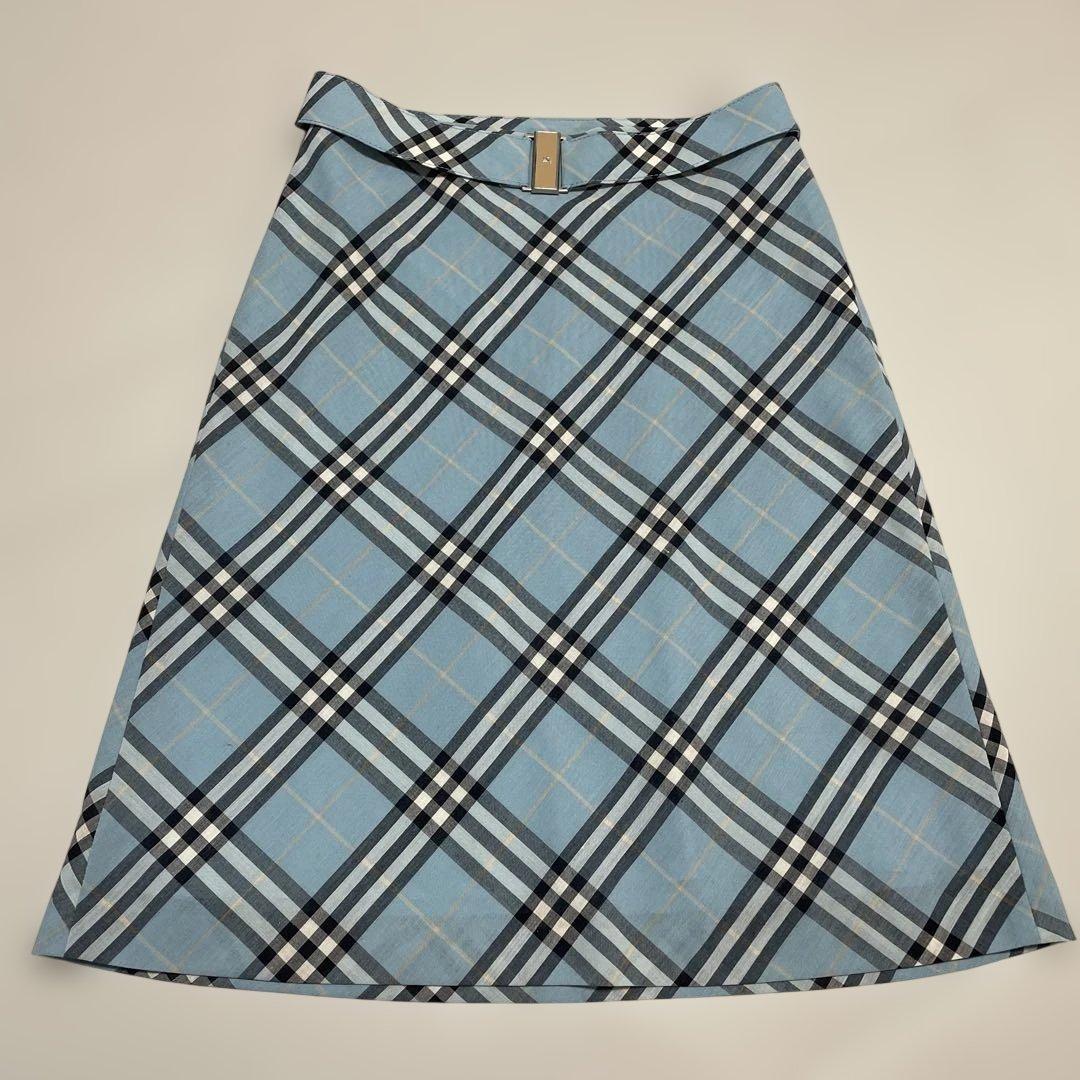 美品✨BURBERRY BLUE LABEL チェックスカート　ロゴ入りベルト