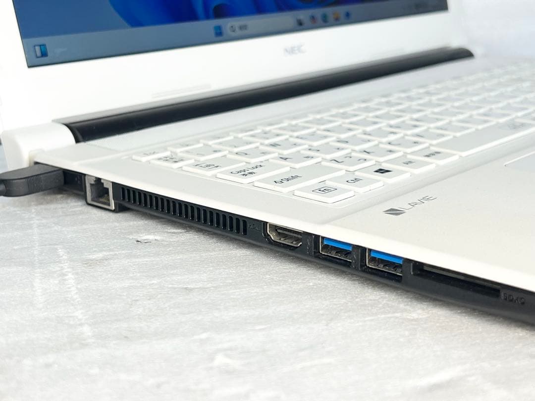 NEC ノートパソコン PC-NS100H2W SSD256GB メモリ8GB