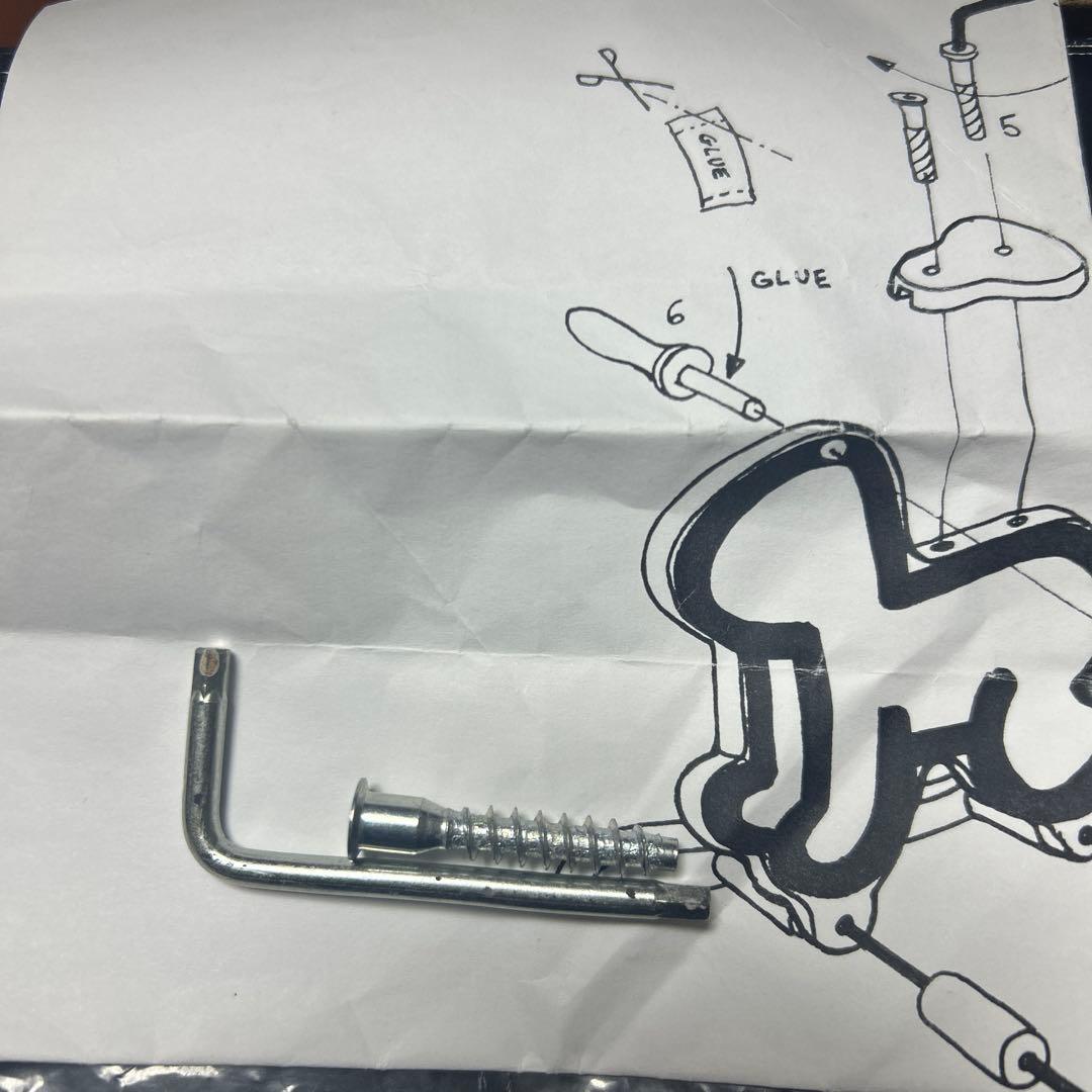 キース・ヘリング　木馬　赤×白　ホワイト　ロッキング