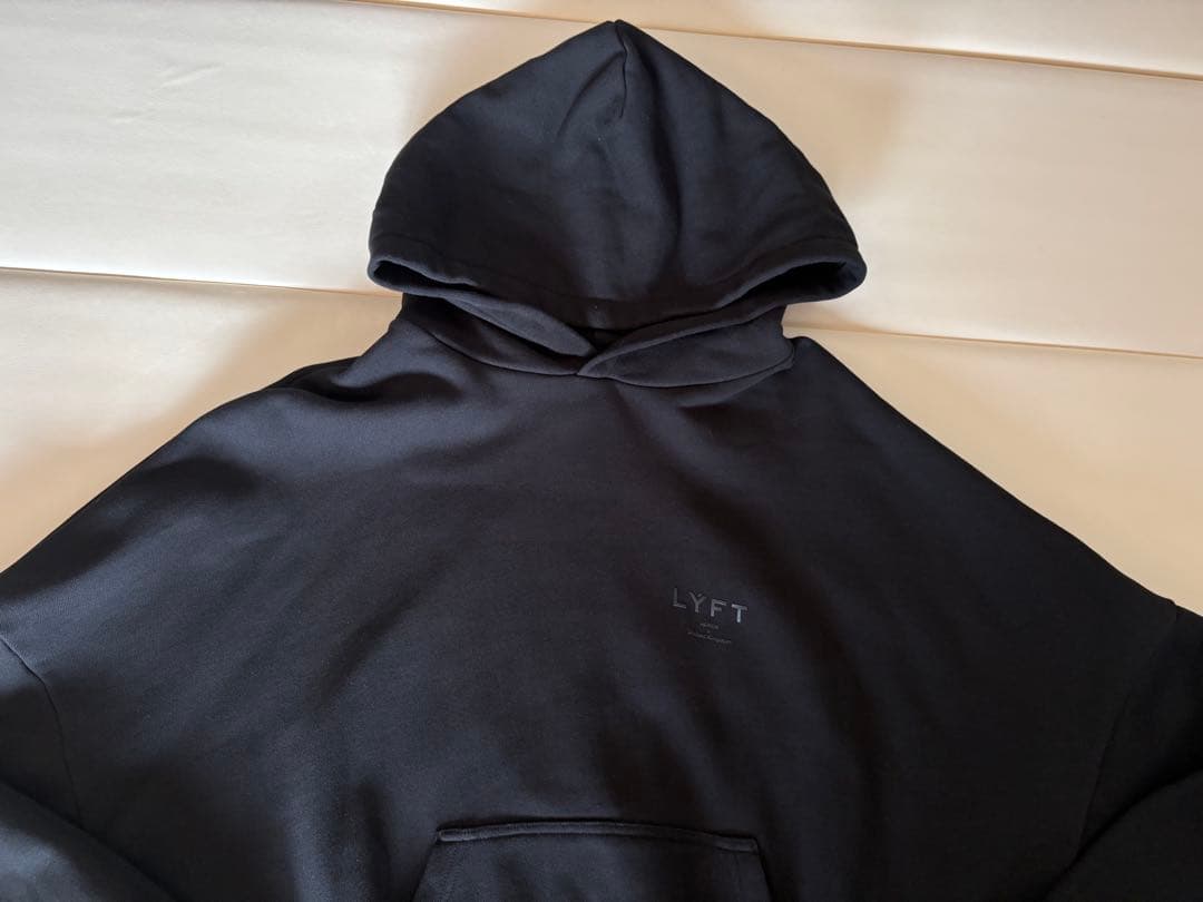 LYFT スウェット　パーカー　黒　Lサイズ