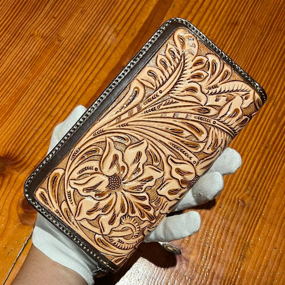 【新品・未使用】カービングウォレット　長財布　ラウンドファスナー　フラワー