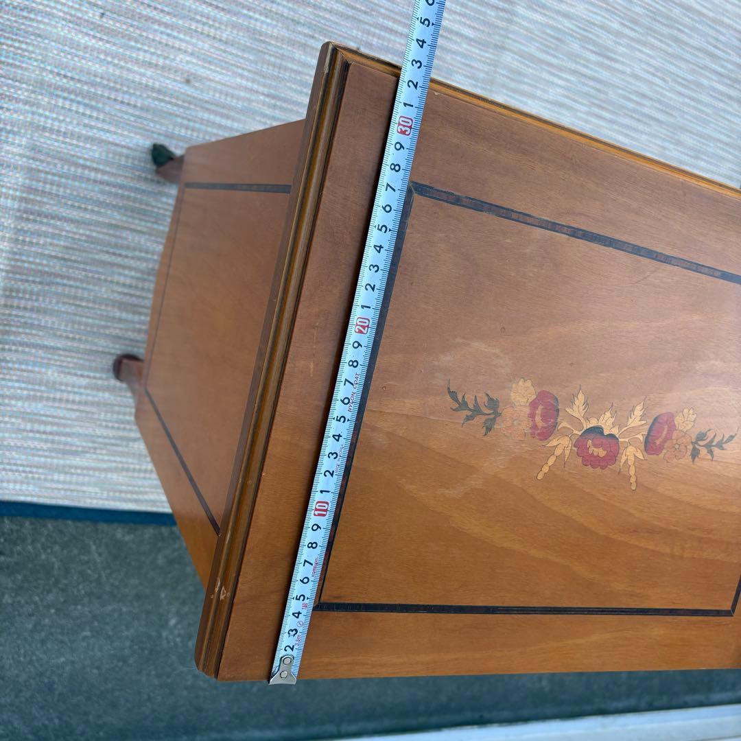 【送料込】アンティーク家具　猫足　木製チェスト　サイドボード　象嵌　英国風