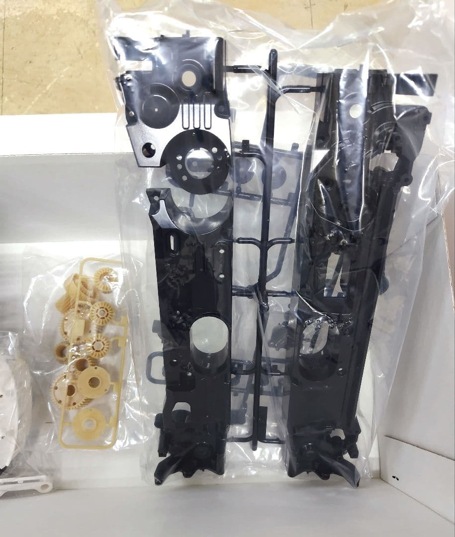 絶版 タミヤ RC 1/10 フォード・フォーカス RS WRC 2002年型