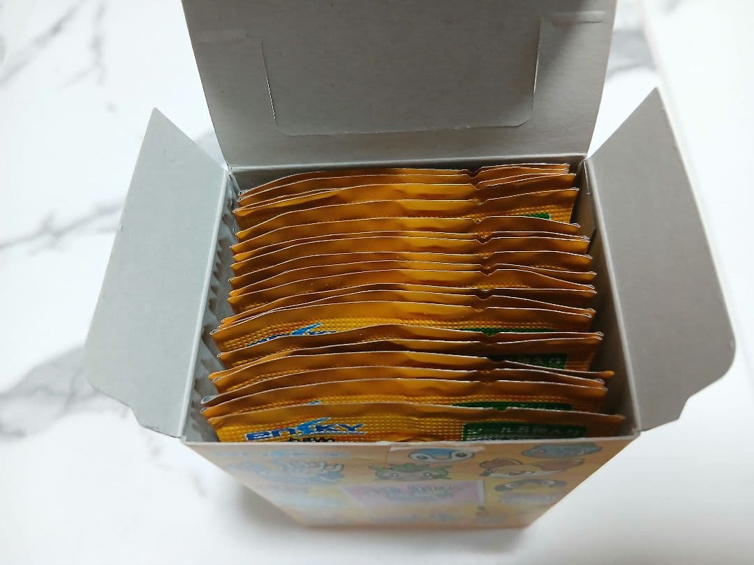 匿名発送❗ポケモン　バトルトローゼ　シールコレクション1　２０パック