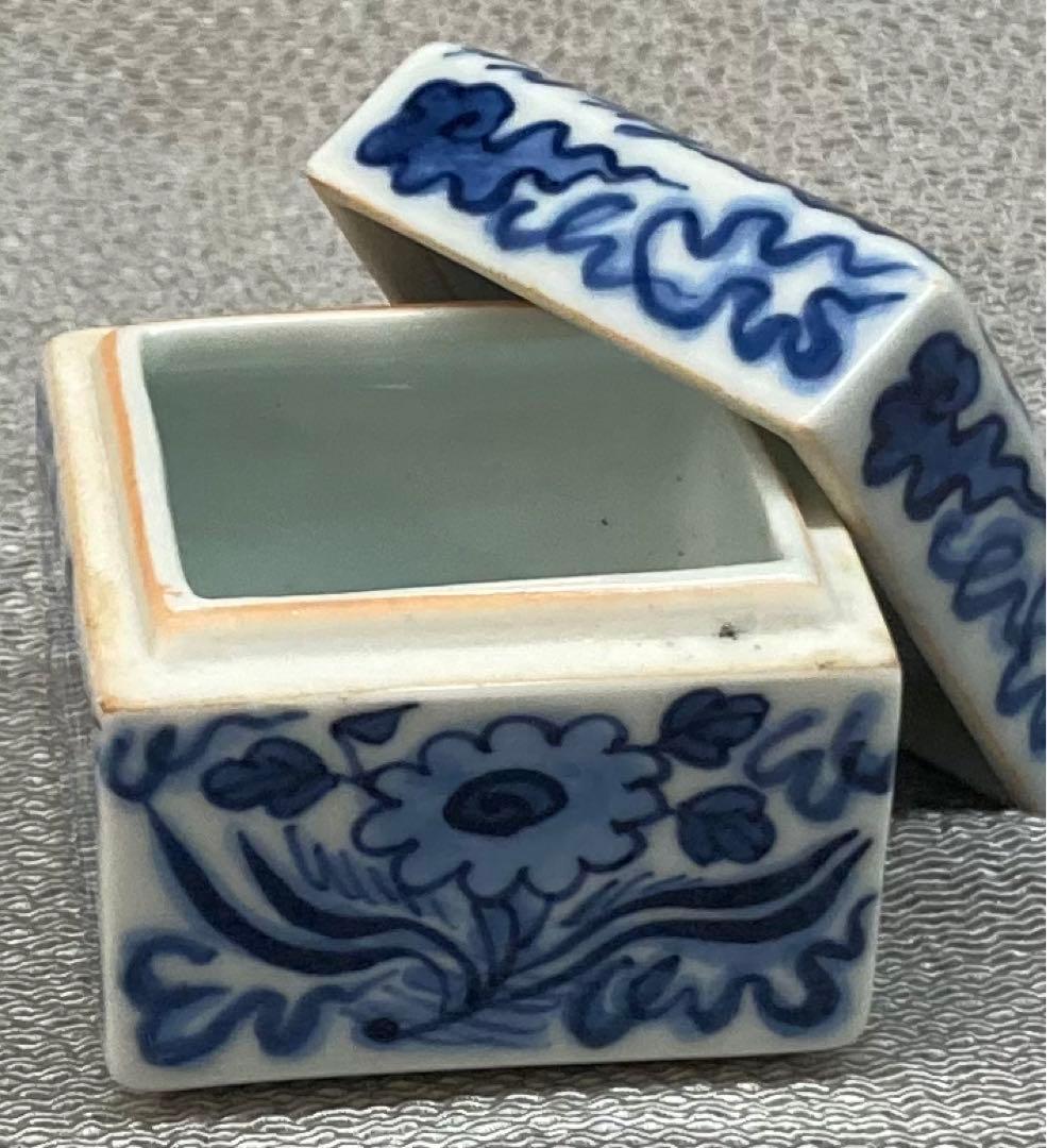 B179s  「染付鳳凰文  香合」十四代辻常陸製　共箱　宮内庁御用達