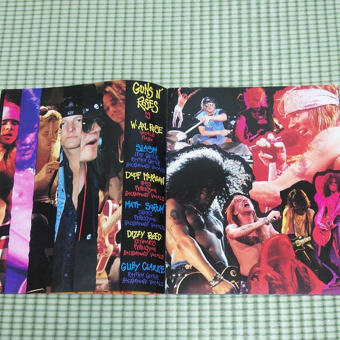 GUNS AND ROSES  1992来日パンフレット