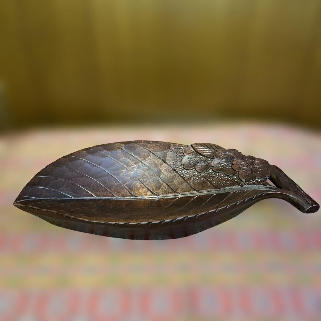 逸品 老舗 一彫堂　軽井沢彫 枝桜彫刻　リーフ型木製お皿　新品未使用 箱入り