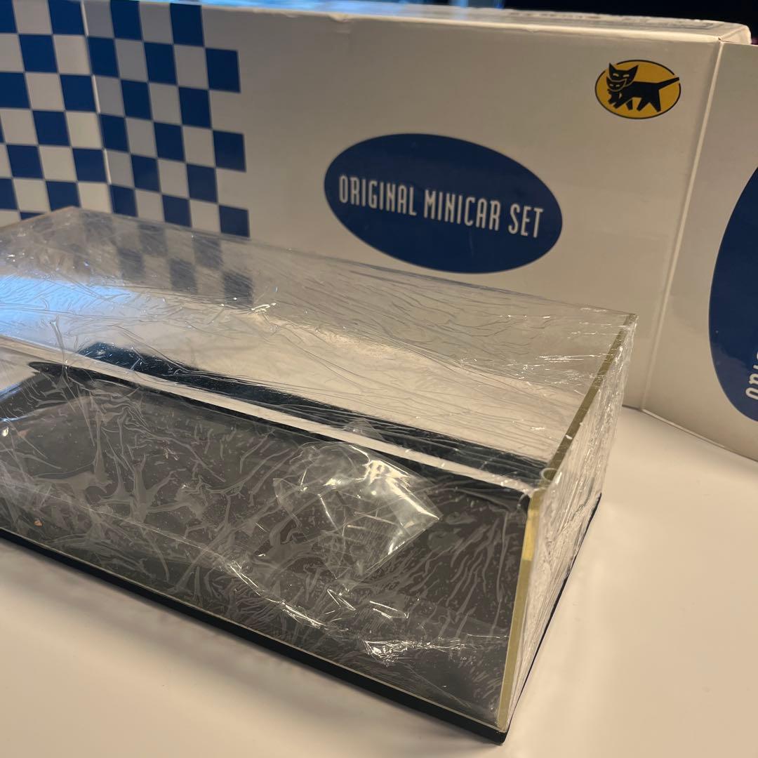 TAKARA TOMY優待 クロネコヤマトセット 透明ケース付き