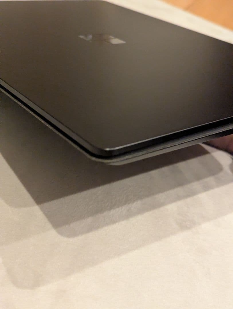 Microsoft Surface Laptop2 i5/8gb/256GB 黒