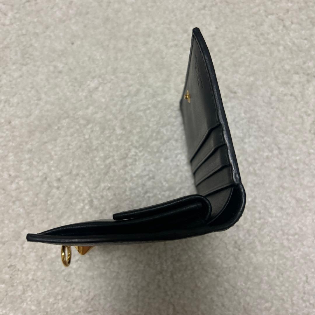 FENDI 二つ折りミニ財布　黒✖️ゴールド　美品