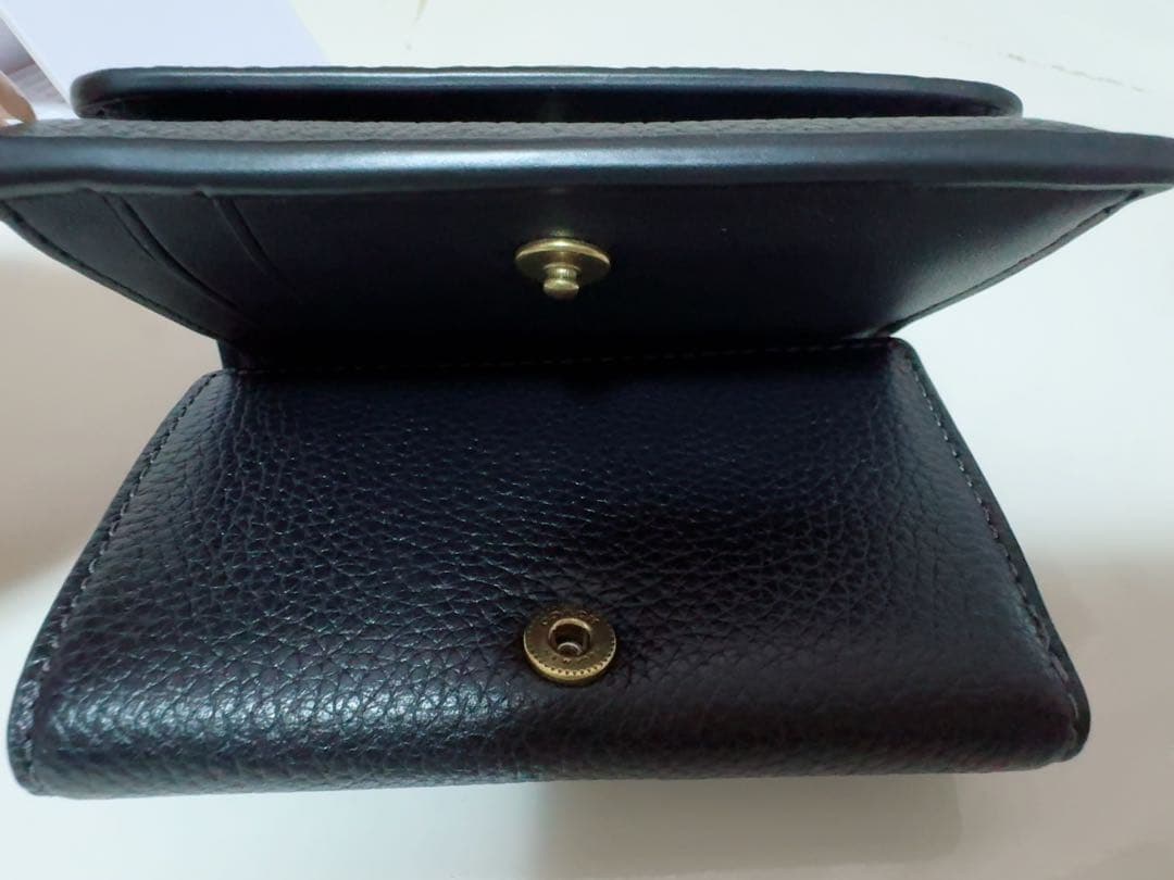 【新品・正規品】 コーチ 三つ折財布