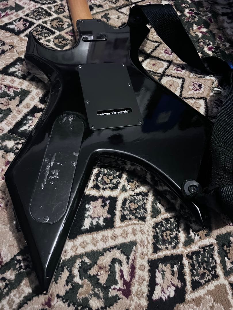 MONSTY モンスティー　ワーロック　エレキギター