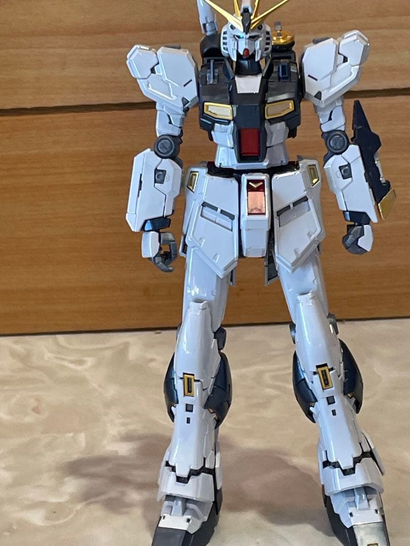 rg νガンダム　チタニウムフィニッシュ　完成品