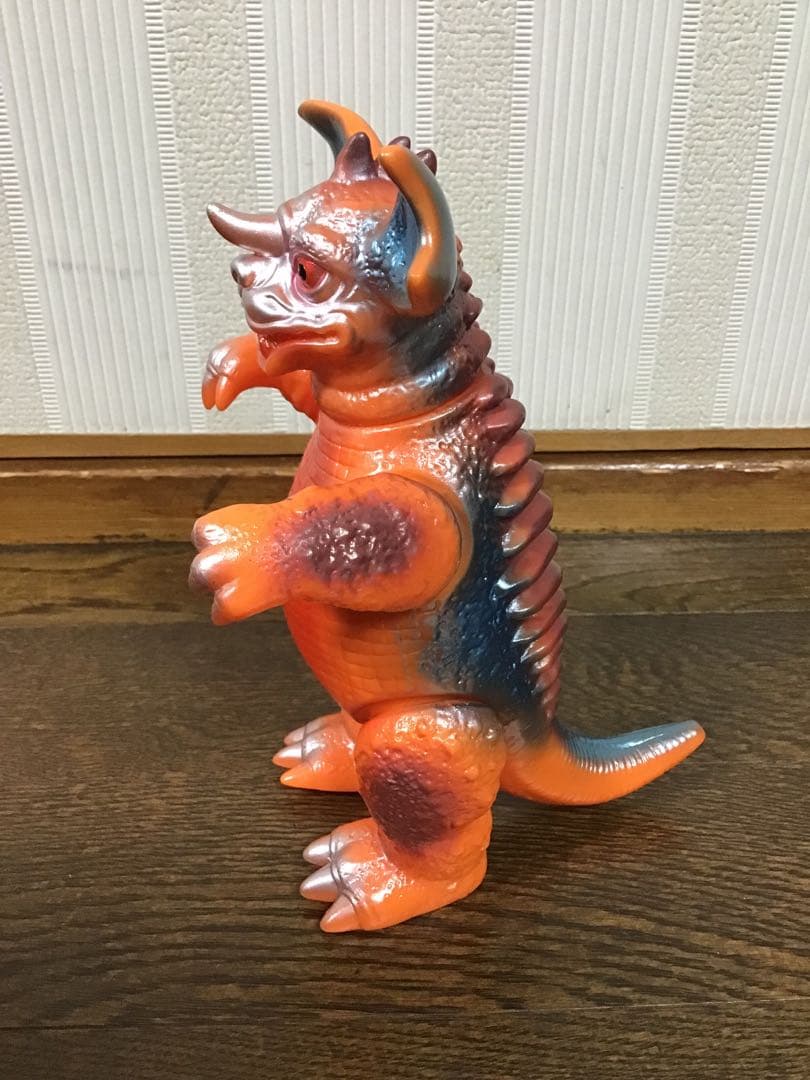 マルサン福袋品　電撃怪獣大作戦版　ブルマァクカラーバラゴン　メーカー塗装値引不可