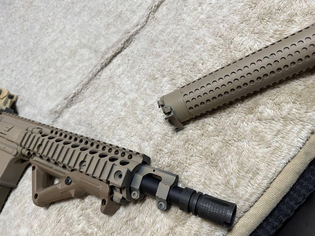 東京マルイ 次世代電動ガン M4A1 CQB-R カスタム MK18