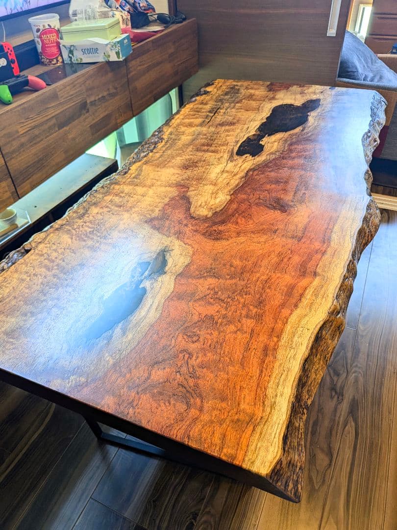 アトリエ木馬、一枚板ダイニングテーブル（150.5センチ）