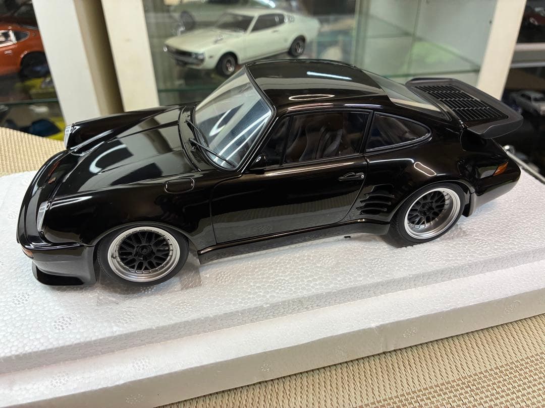 オートアート 1/18 湾岸ミッドナイト ポルシェ911ターボ コミック♯1vr