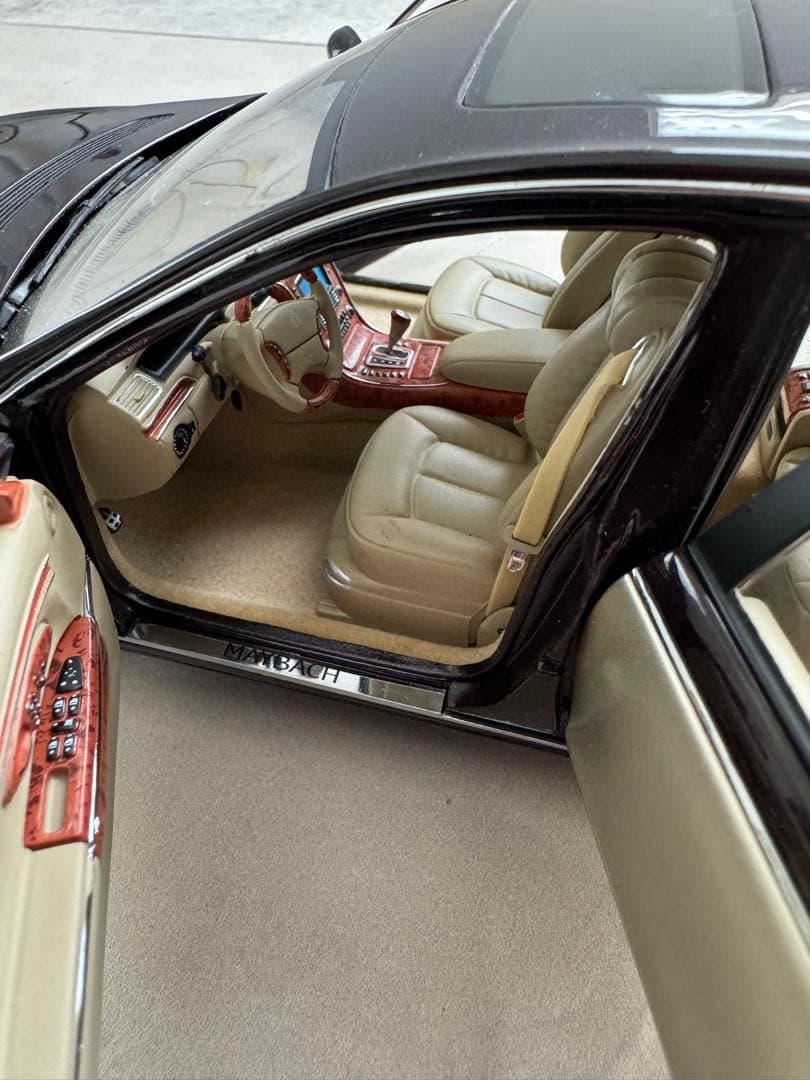 Maybach 57 モデルカー⭐︎1/18スケール⭐︎ AUTOart ツートーン