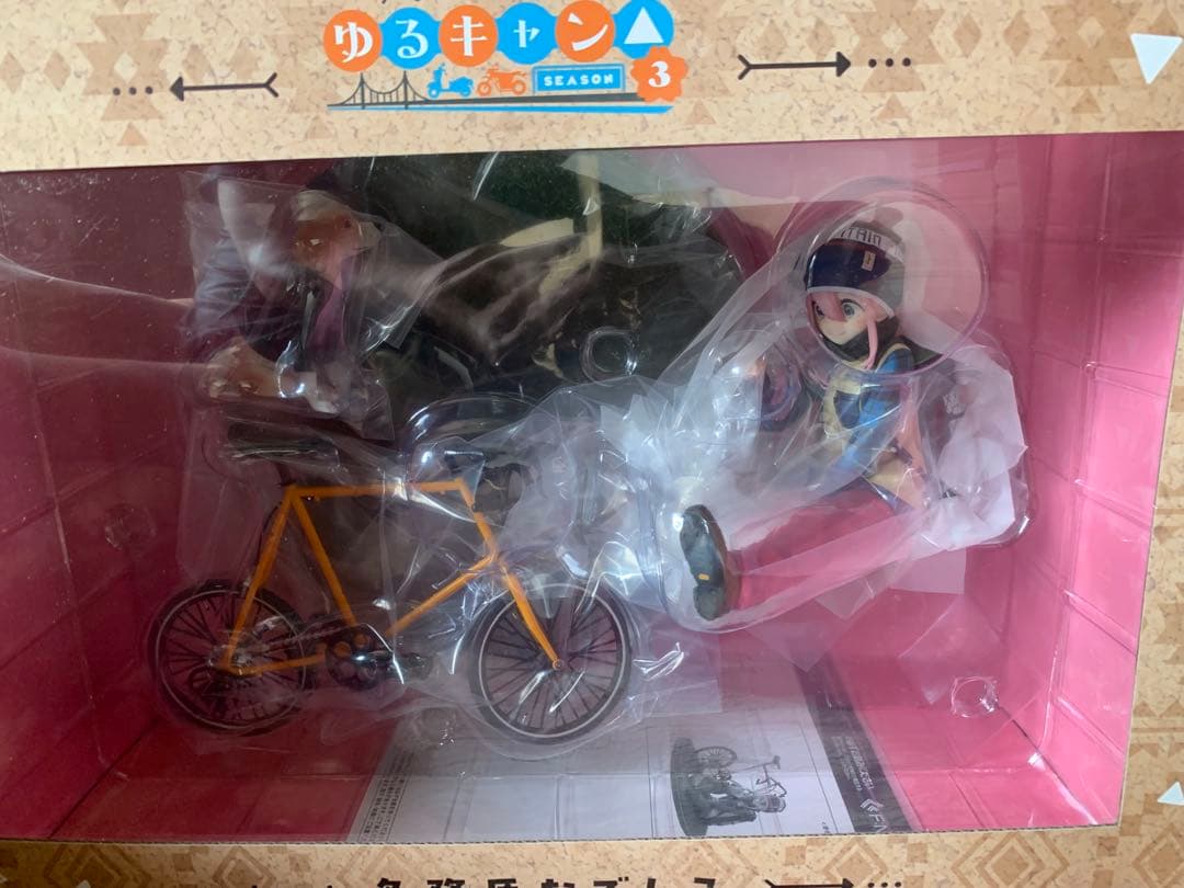 ジャイロボール　志摩リン 、各務原なでしこ1/7スケールフィギュア