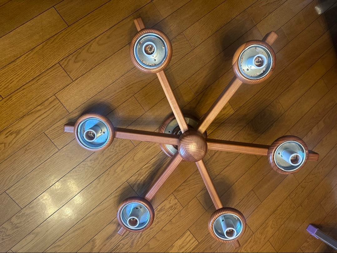 モダンシャンデリア 6灯 ホワイトガラス