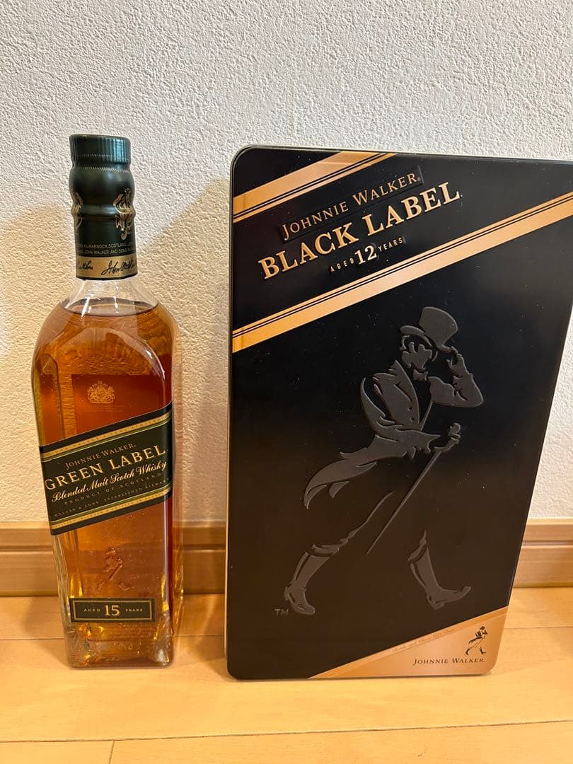 ジョニーウォーカーブラックラベル限定ブリキ缶グラスセット、グリーンラベル