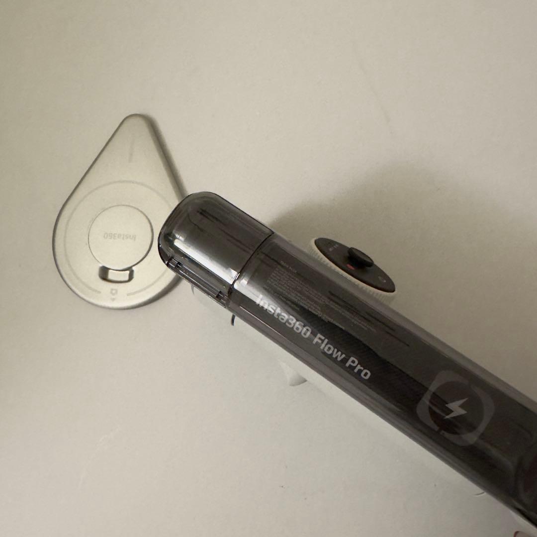 スマホアクセサリー Insta360 Flow Pro + Magnetic Phone Mount
