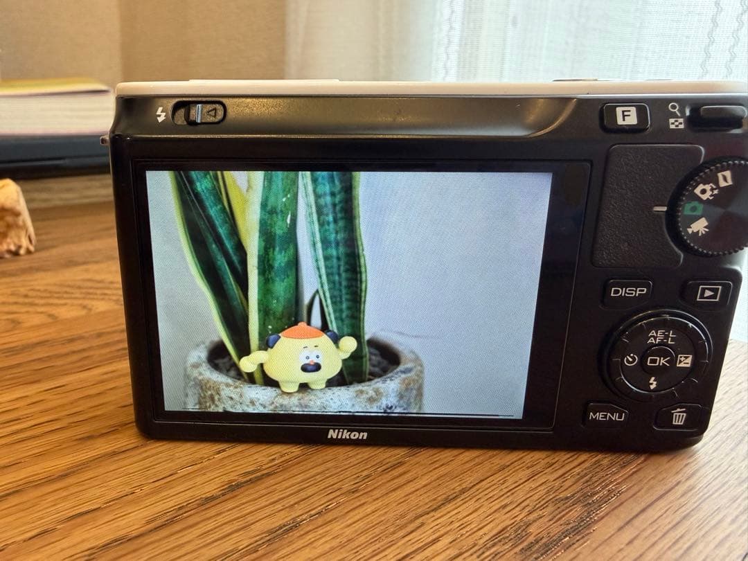 Nikon j1 （1nikkor 18.5単焦点レンズ付き）