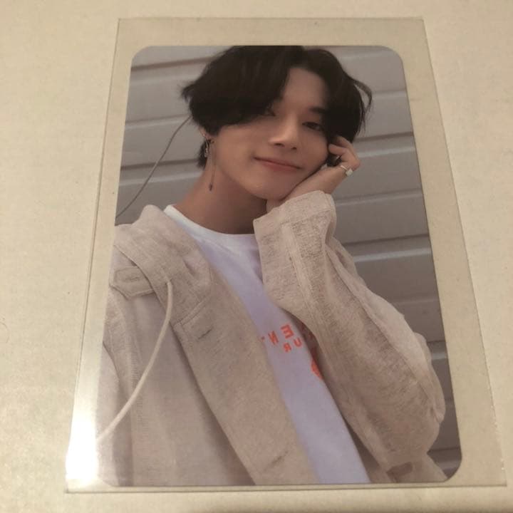 ATEEZ ウヨン ポラロイド