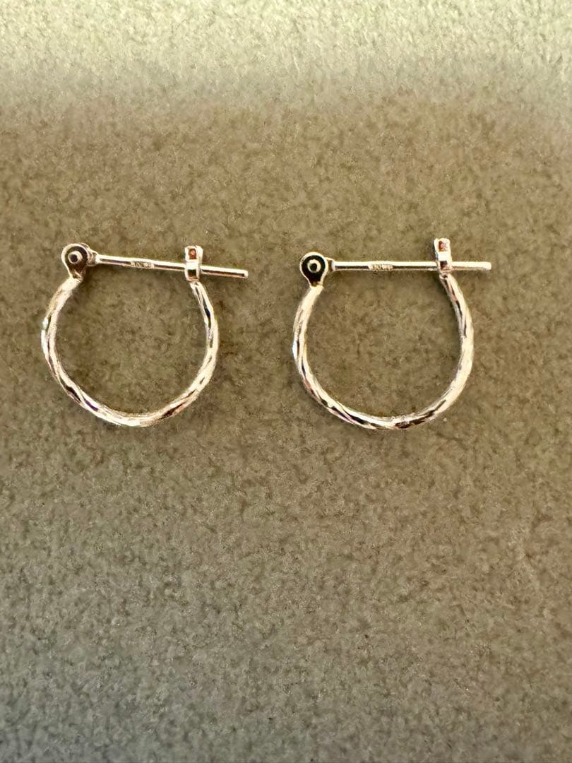 ピアス　　K10WG