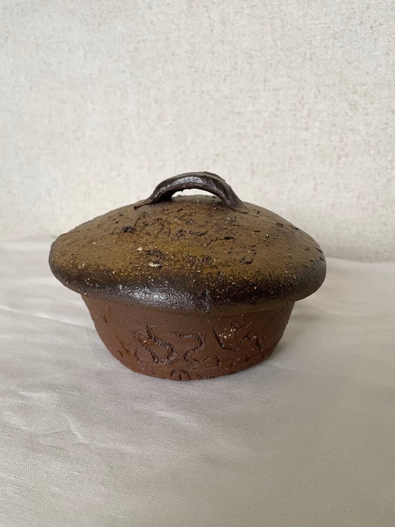 國吉清尚 作　焼締 蓋物