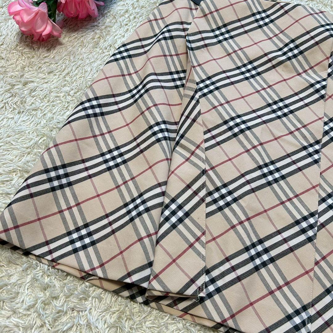 【新品未使用】バーバリーロンドン　スカート　ノバチェック　Aライン　ベルト　40