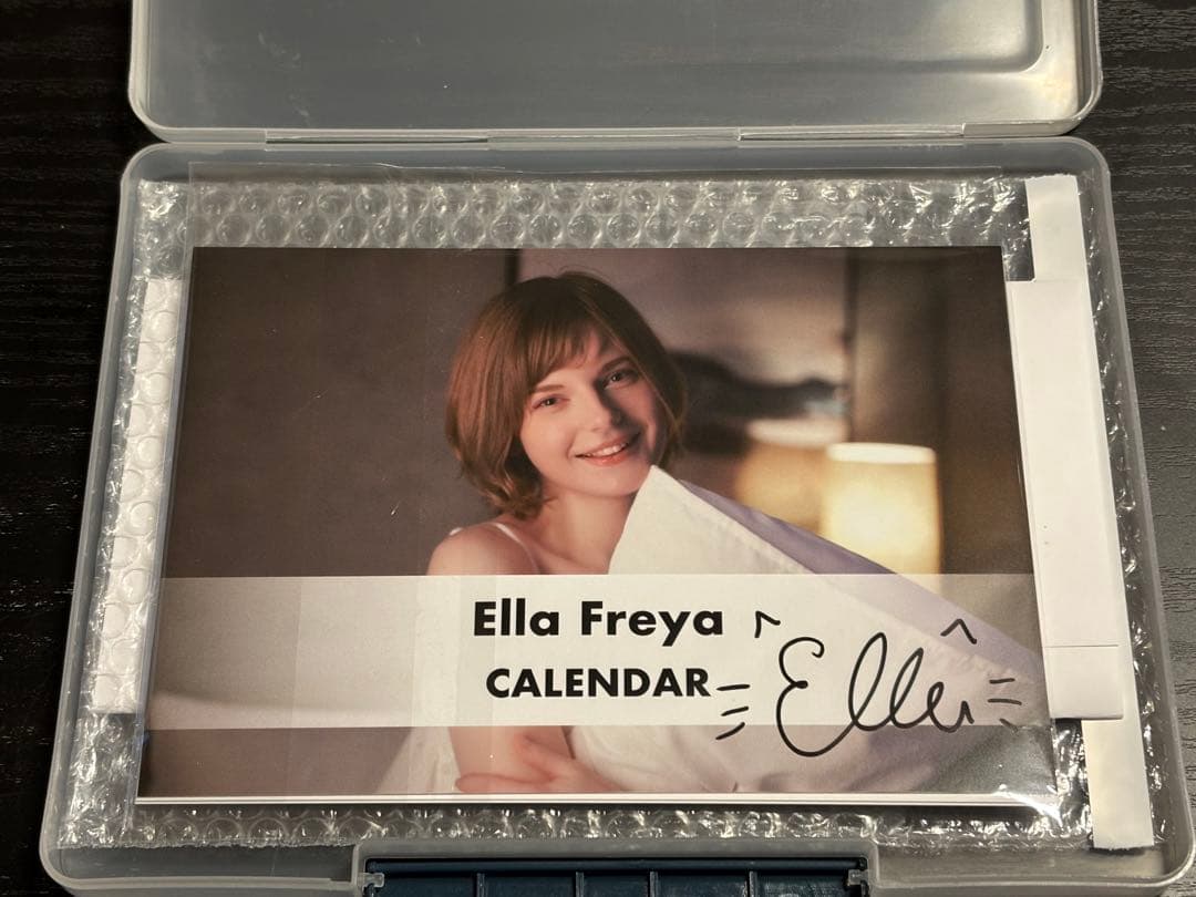 エラフレイヤ獲得グランプリ入賞 直筆サイン入りカレンダー