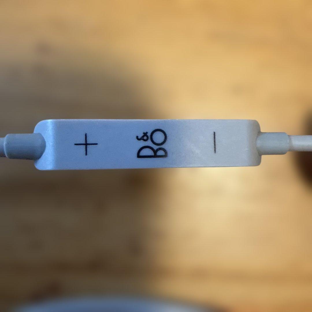 B&O BeoPlay H6オーバーイヤーヘッドフォン ベージュ