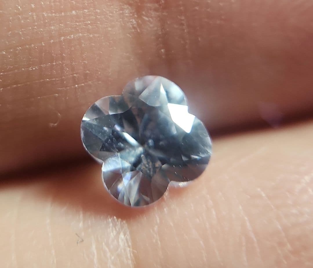 珍カラー！カラーチェンジ天然サファイア 1.089ct