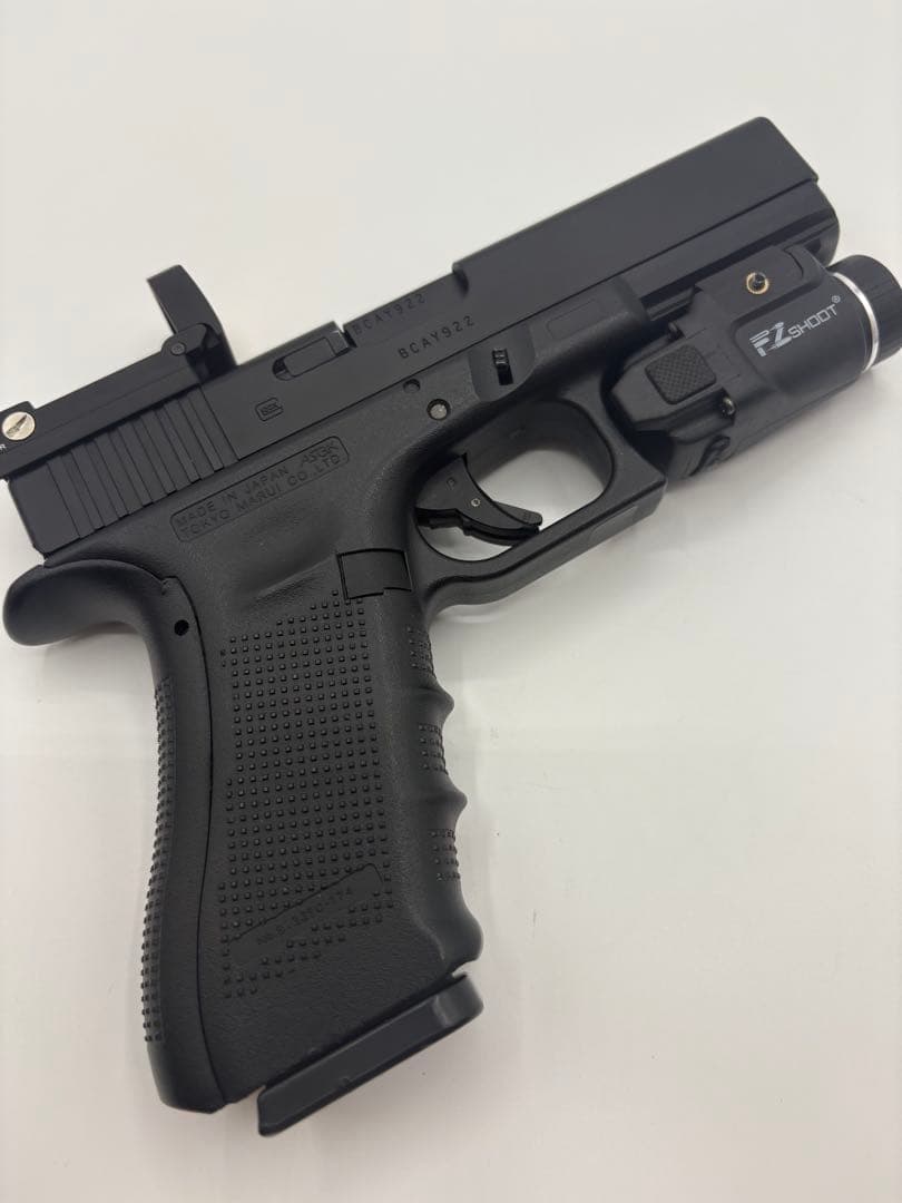 東京マルイ　グロック17 gen4 ドットサイト　ライト付き　マガジン2本付き