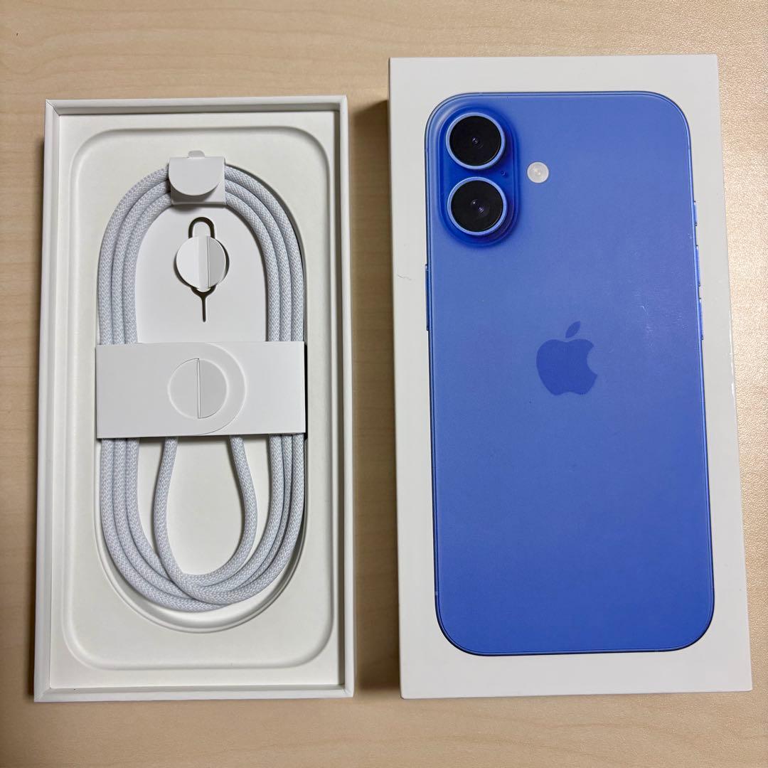 極美品iPhone16 128gb ウルトラマリン　SIMフリー フィルム付き