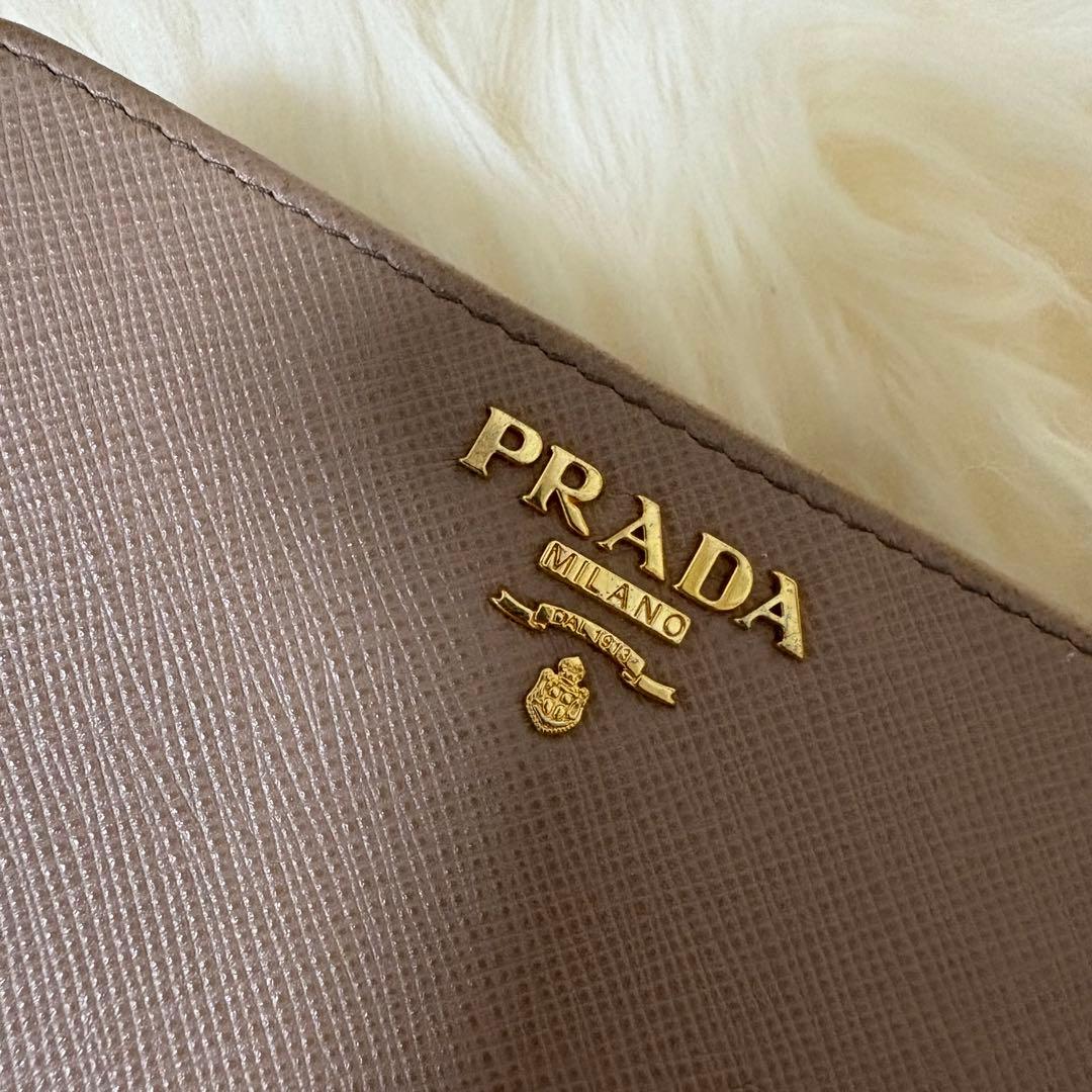 プラダ PRADA サフィアーノレザー 財布